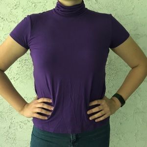Turtle neck short sleeve top